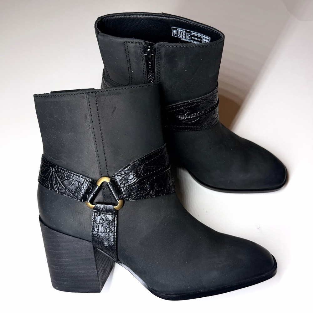 Vionic Women’s Water Repellant Carnelia Nubuck Leather Ankle Boots Size- 7
